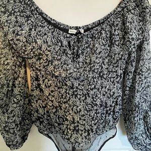 Abercrombie off the shoulder black bodysuit